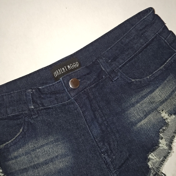 CURRENT MOOD TEENY TINY DENIM SHORTS * SIZE SMALL - Picture 3 of 5